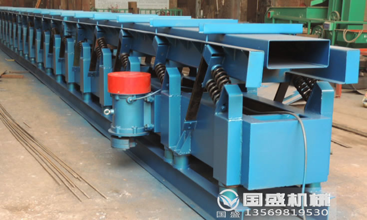 耐高温长距离振动给料机 耐高温长距离振动给料机