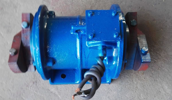 激振力调节方法 激振力调节方法